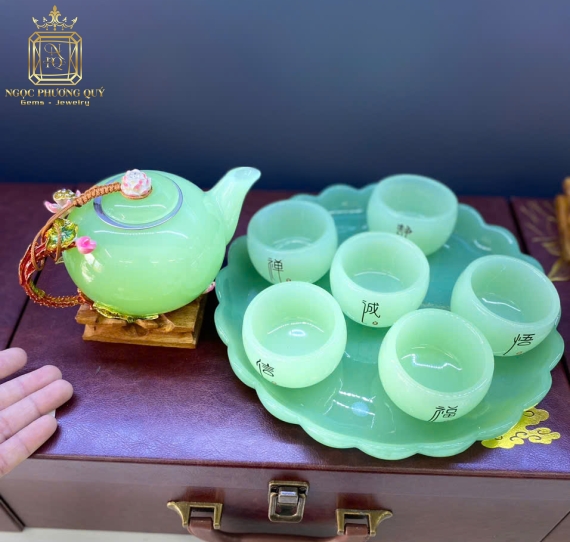 Bộ ấm trà mã não xanh