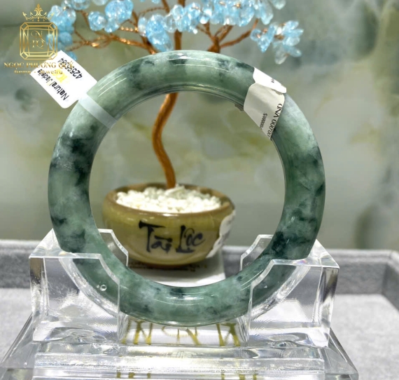 Vòng Cẩm Thạch Tự  Nhiên Type A