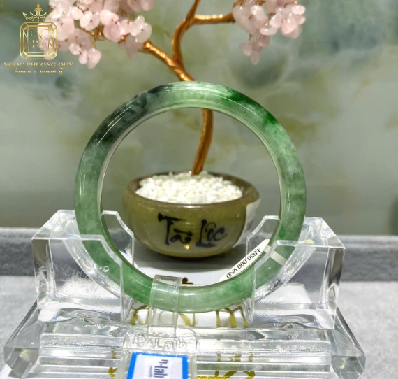 Cẩm thạch tự nhiên