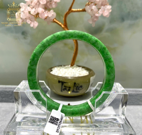 Cẩm thạch tự nhiên