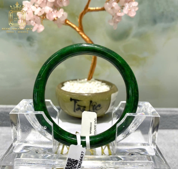 Cẩm thạch tự nhiên