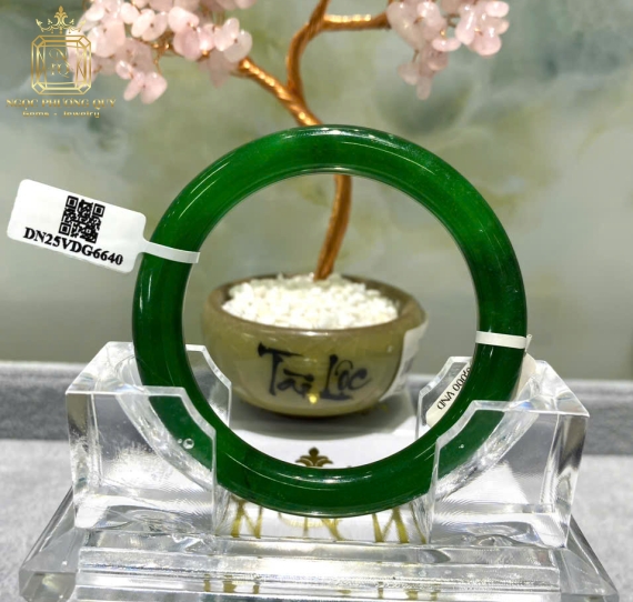 Cẩm thạch tự nhiên