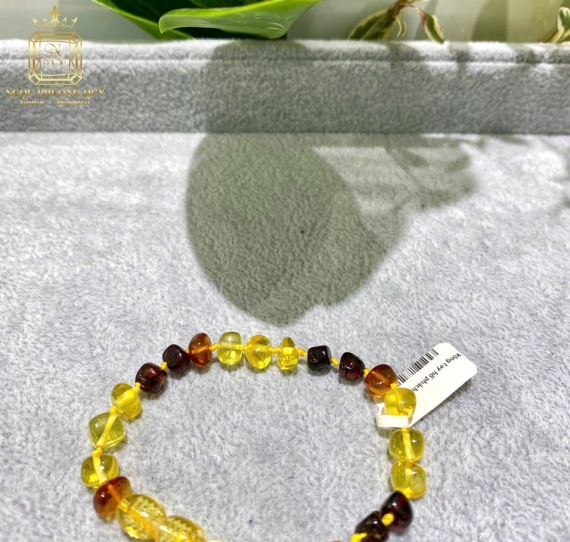 Vòng chuỗi hổ phách