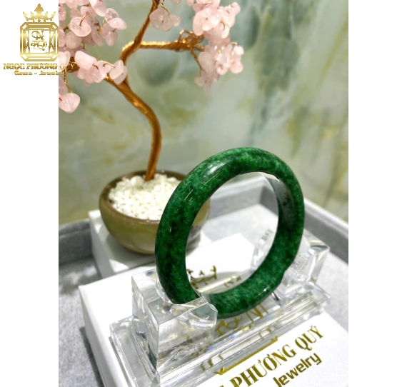 Cẩm thạch tự nhiên
