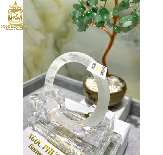 Vòng thạch anh tự nhiên