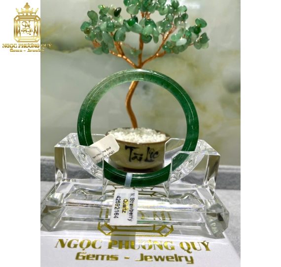 Vòng thạch anh tự nhiên