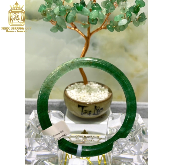 Vòng thạch anh tự nhiên