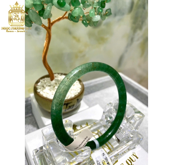 Vòng thạch anh tự nhiên