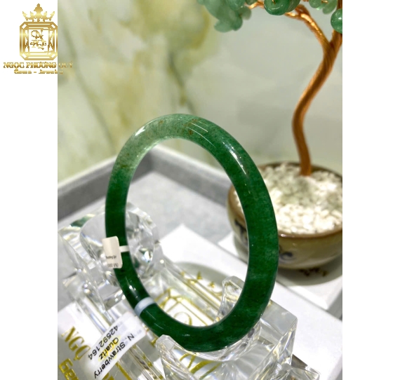 Vòng thạch anh tự nhiên